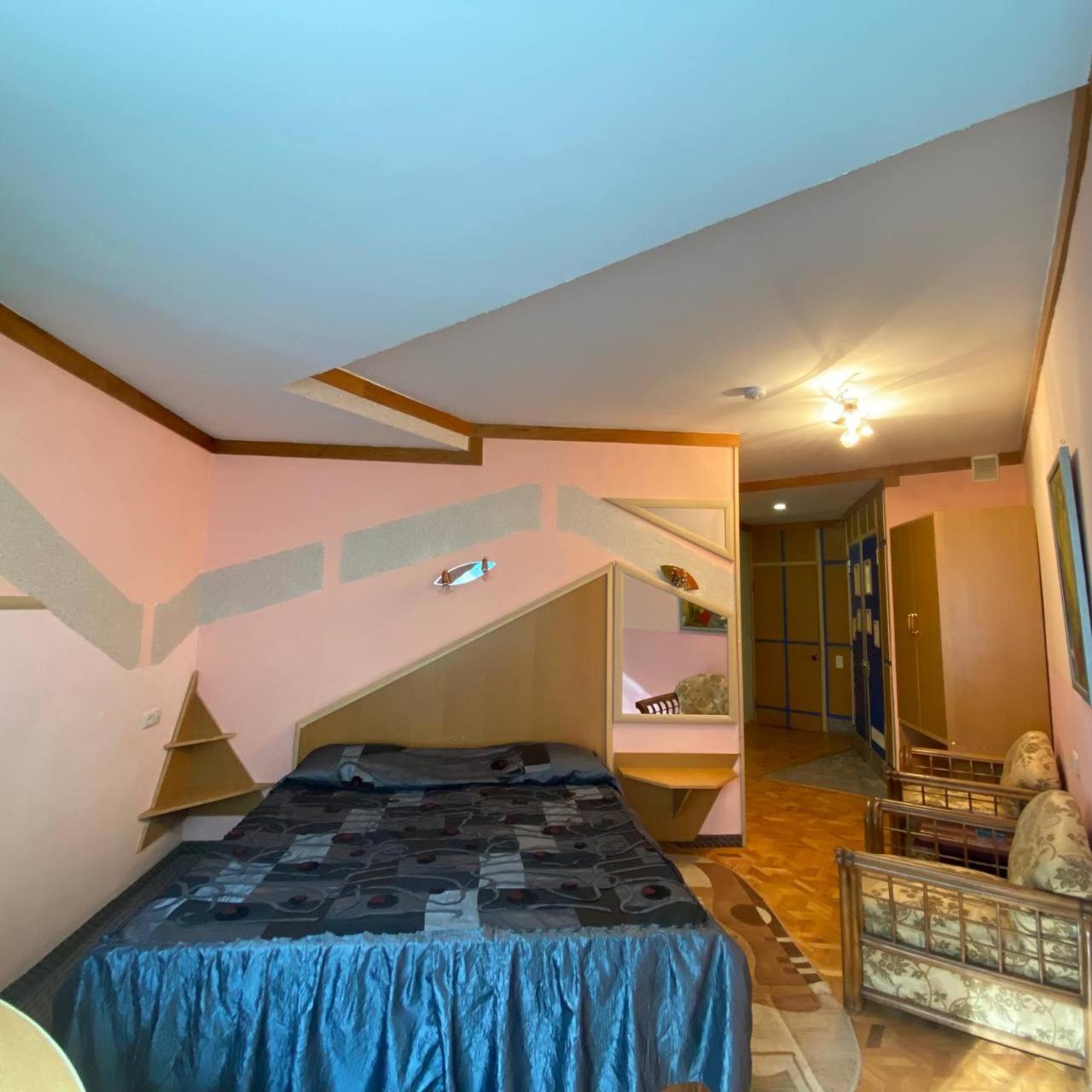 Дом Писателей Цахкадзора Hotel Kültér fotó